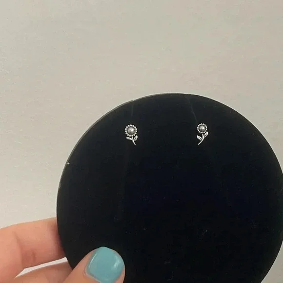 925 Sterling Silver Sunflower Earrings - Picture 3 of 5